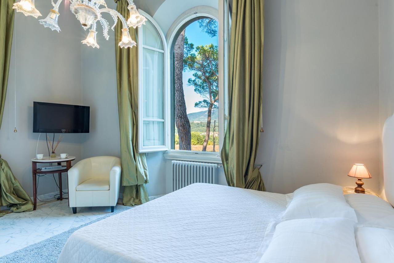 黎莱斯阿尔文托别墅酒店 瓦尔达诺的因奇萨 外观 照片